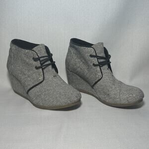 TOMS Boots Womens 6.5 Gray Gold Desert Wedge Ankle Booties Tweed Lace Up Casual